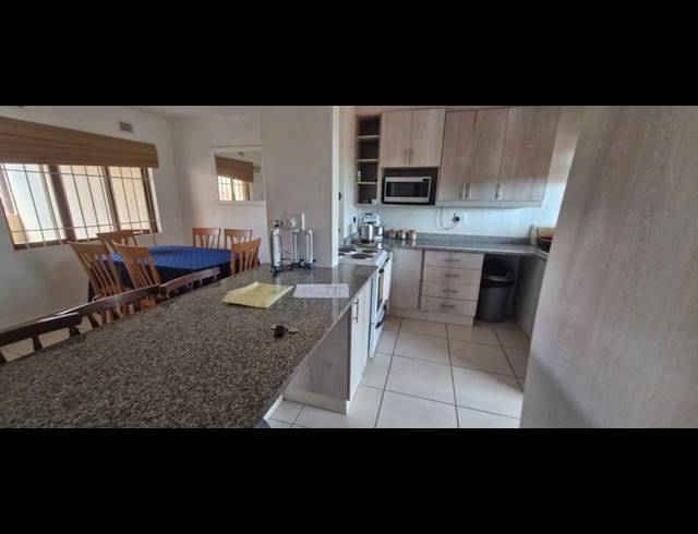 3 BEDROOM TOWNHOUSE FOR SALE IN GLENMORE BEACH